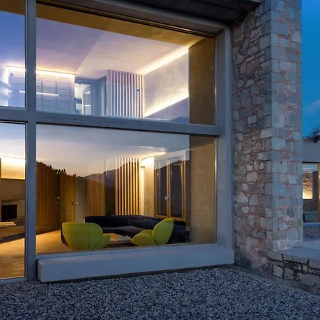 Escapade Luxury Residences 4*