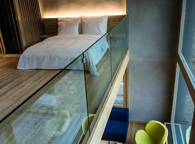 Ξενοδοχείο με διαμερίσματα Escapade Luxury Residences 4*